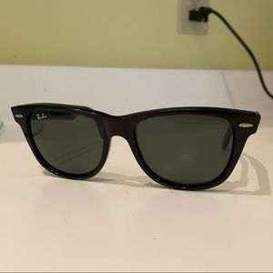 Ray Ban Original Wayfarer Classic Sunglasses